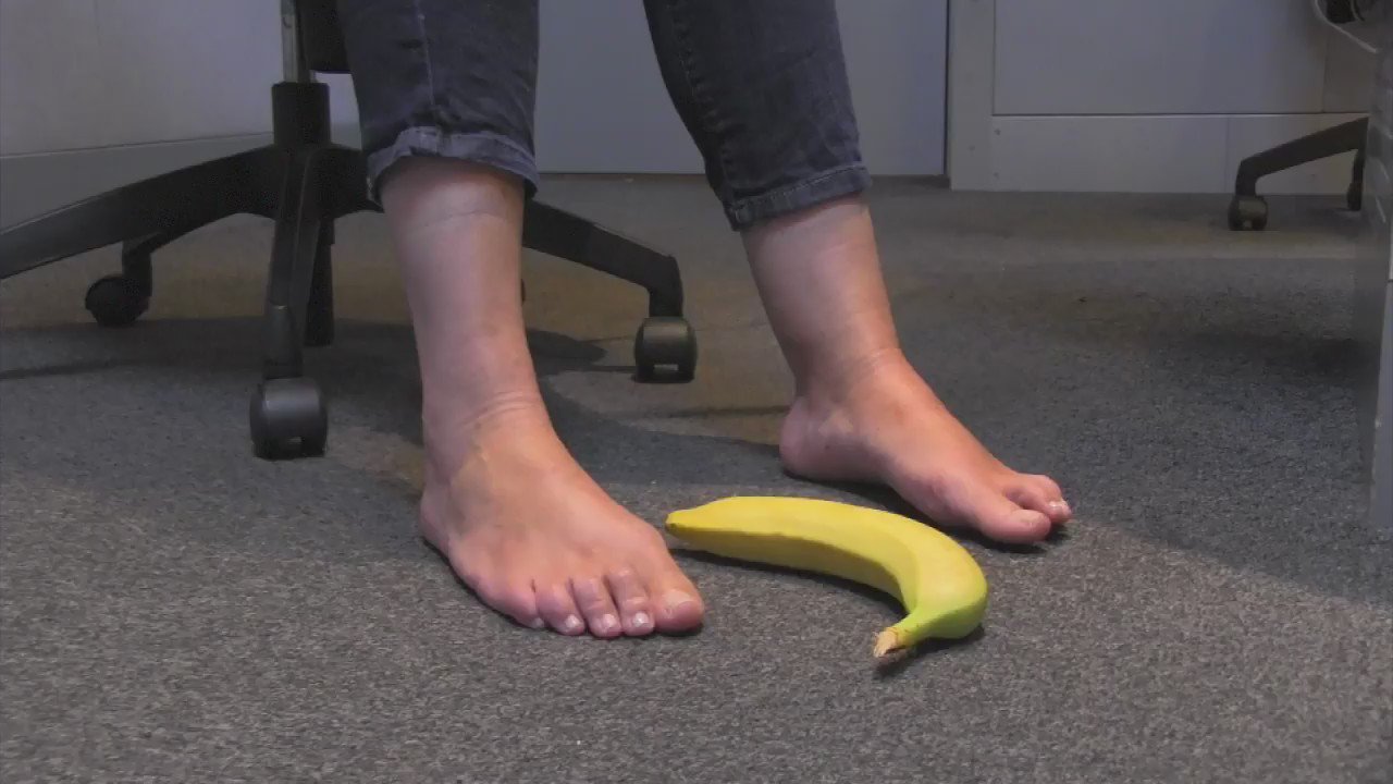 Steve & Karen on X: Can you peel a banana with your feet? Karen was up for  the challenge! 🍌 🙈 t.coVPRD49JUXR  X