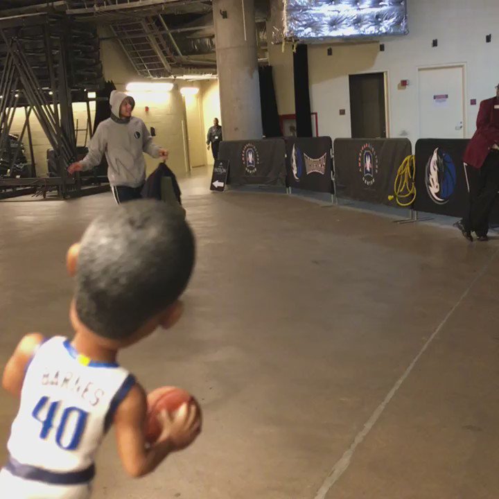 Just chilling with @sdotcurry! -Bobble Barnes https://t.co/boaxiVL7MH