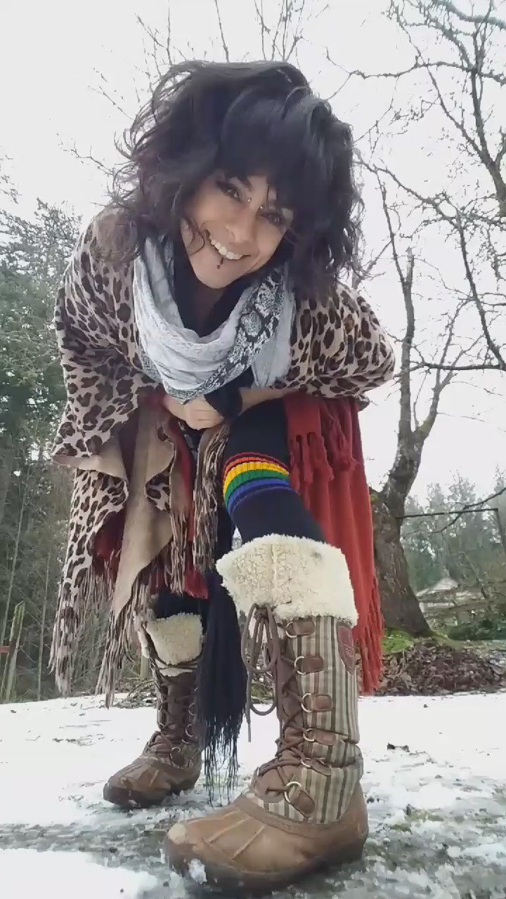 Virah Payam ar Twitter: 