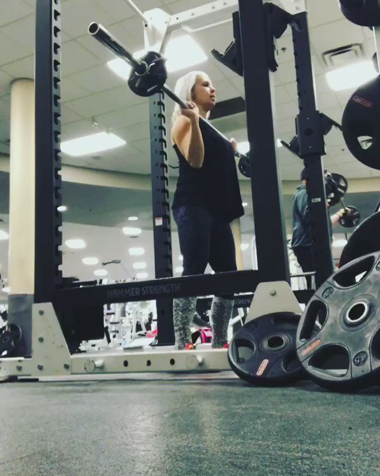 Some OHS from yesterdays workout 💪🏻
#fitness #girlsthatlift #OHS https://t.co/H5pHmTVQ0K