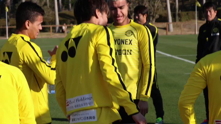 アイツハ イツモ スバヤイ ワコナオキ クリスにワコの応援歌を習うディエゴ笑 Reysol 鹿児島 指宿 指宿キャンプ 輪湖直樹 Cristiano Cristiano Jリーグ Jleague レイくん 柏レイソル Scoopnest アイツハ イツモ スバヤイ ワコナオキ クリスにワコの応援歌を習うディエゴ笑 Reysol 鹿児島 指宿 指宿キャンプ 輪湖直樹 Cristiano Cristiano Jリーグ Jleague レイくん 柏レイソル Scoopnest