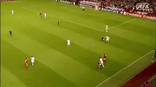  Happy 36th Birthday to Peter Crouch Not bad acrobatics for a big man! 