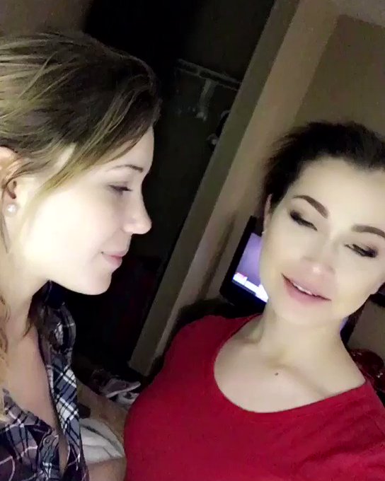 💗💗 https://t.co/2Z6CdQRuHH