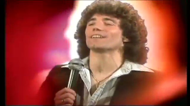 Happy 66th birthday to Kevin Keegan. As it\s day here he is spreading the message of love!   