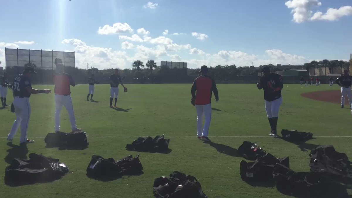 No better sound to start the day. 😀  #MarlinsST https://t.co/D4Ej9sTfmN