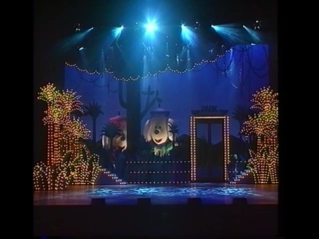 おかいつ けんあゆ ゆういちろうお兄さんも小さい頃に観たかも知れない 1993年のコンサート 貫禄のおさゆうと まだ新人で粗削りなけんあゆの対比が良い おかいつ けんあゆ ゆういちろうお兄さんも小さい頃に観たかも知れない 1993年のコンサート 貫禄のおさゆうと まだ新人で粗削りなけんあゆの対比が良い