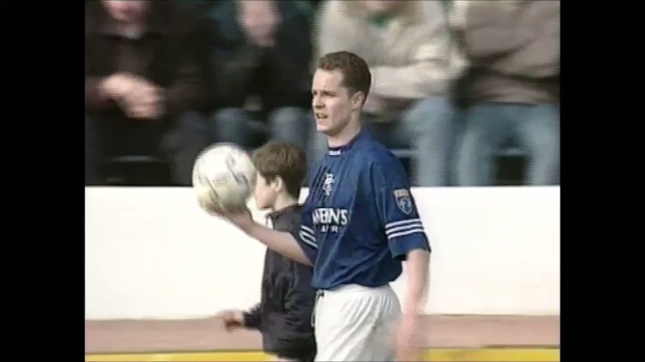 Happy Birthday to Rangers legend, Brian Laudrup, who turns 48 today! 