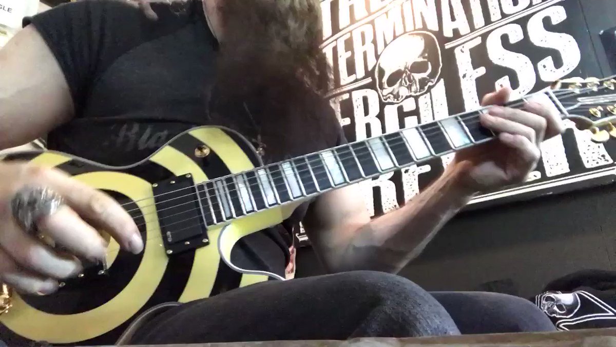 zakk wild 1984年　bullseye Vintage Zakk Wylde with his bullseye guitar - before the