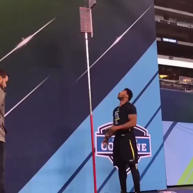 Fanatics View on Twitter "🔥😲🏈 Myles Garrett has a 41" vertical at 6'4
