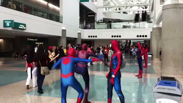 絶対取り憑かれてるｗ彼らの意思に反して勝手に踊りだすスパイダーマンたちwww