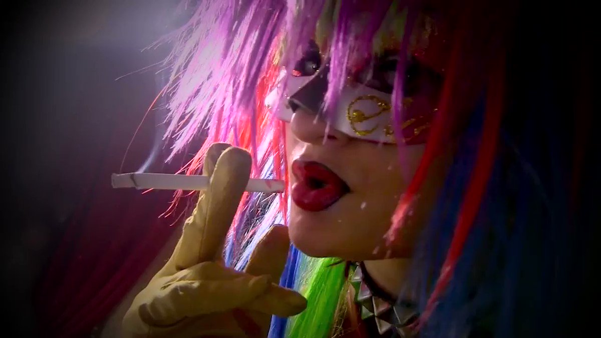 Model - Nina Fetish smoking