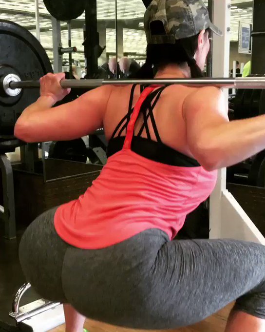 #TBT #GirlsThatLift #sexy #Booty🍑 https://t.co/zGroVw2cAr