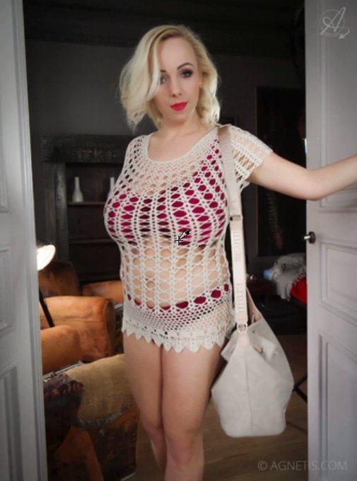 Please come join me tomorrow night! It's sure to be a great time XOXO A. https://t.co/4dp495zF7f
