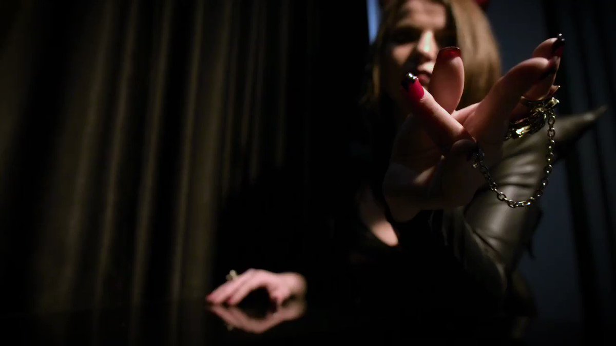 Model - Anastasia Domme cei