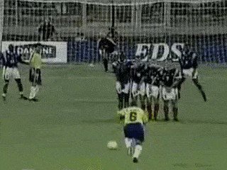 Happy Birthday, Roberto Carlos Let\s have a look back to when he defied physics with THAT free-kick.

Wow 