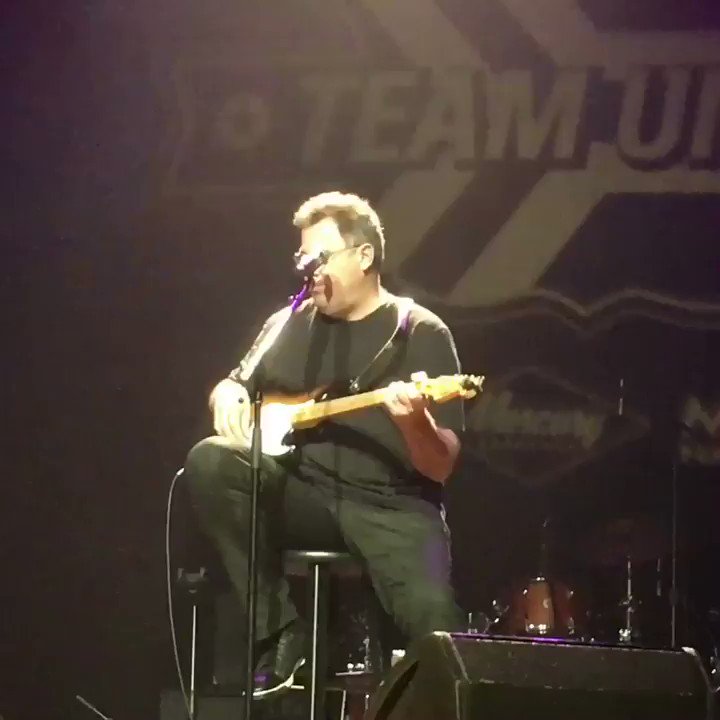 Happy Birthday to one of my all time favorites, the legend Vince Gill 