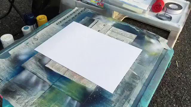 これは自慢できる趣味!お父さんが描いたスプレーアートの宇宙がスゴイ!
