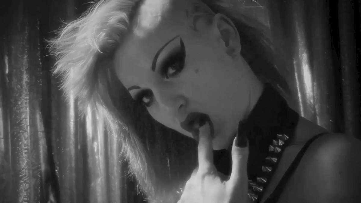 Model - Nina Fetish joi