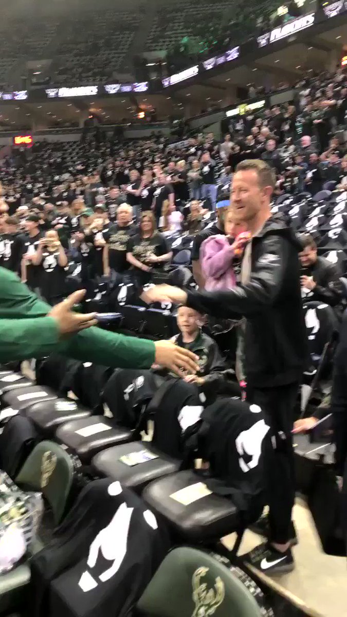The legend @stevenovak16 is showing his support tonight!! #FearTheDeer #TheBelt https://t.co/5EZTM8Gzbl