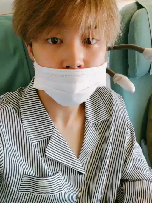 다녀올게요😂
#JIMIN https://t.co/hgti2RAz8Z