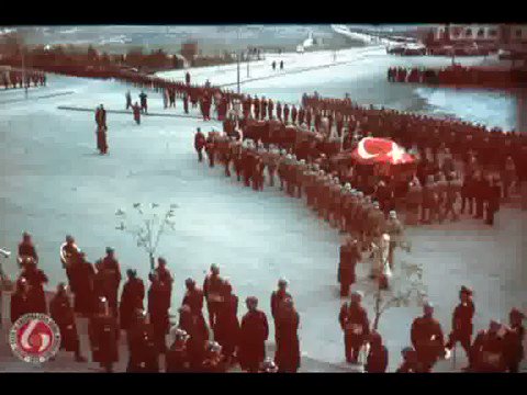 55* Biz Hatay'ı aldık. Karşılığında Mustafa Kemal'i verdik. Onun kendi canı için biçtiği değer Hatay kadardır. Varın bu vatanın ne kadar kıymetli olduğunu, siz düşünün.