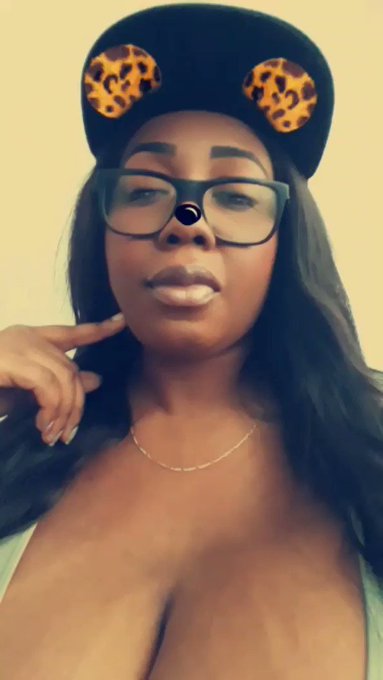 Love my followers😚❤️👅#privacy#boomshakalaca https://t.co/ALGoVNqU5d