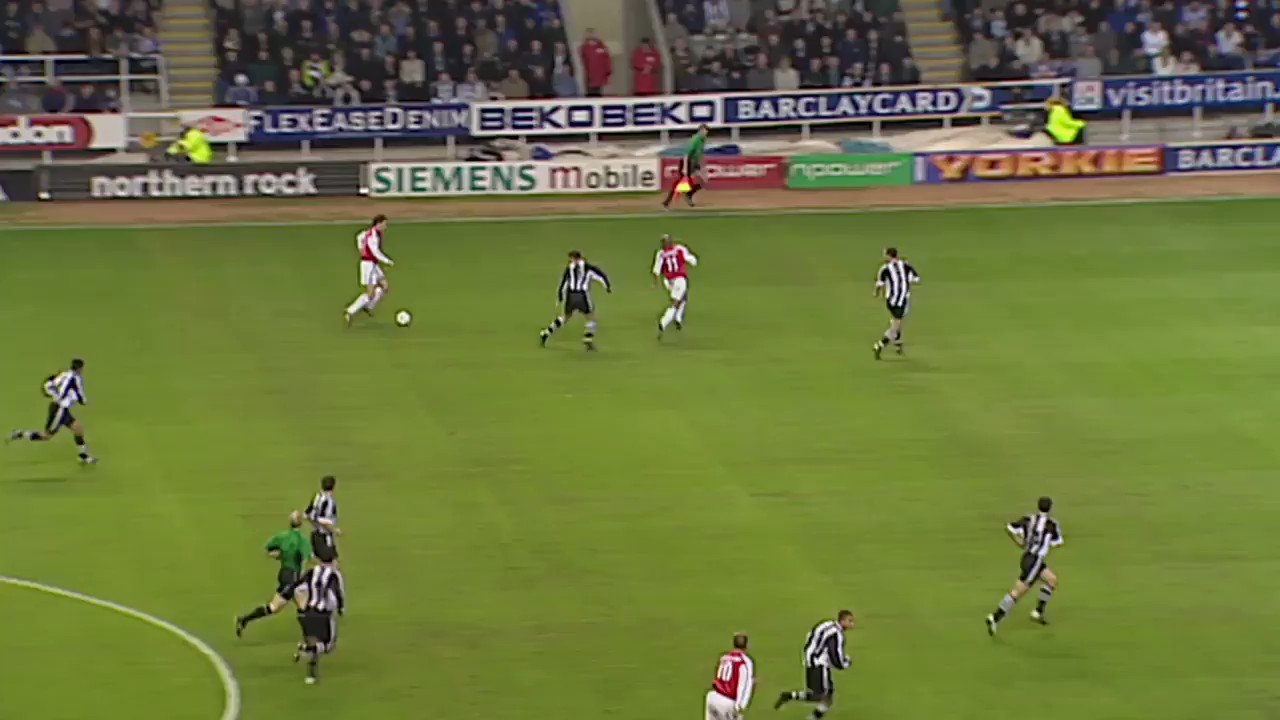 The Iceman.

Happy birthday, Dennis Bergkamp. 