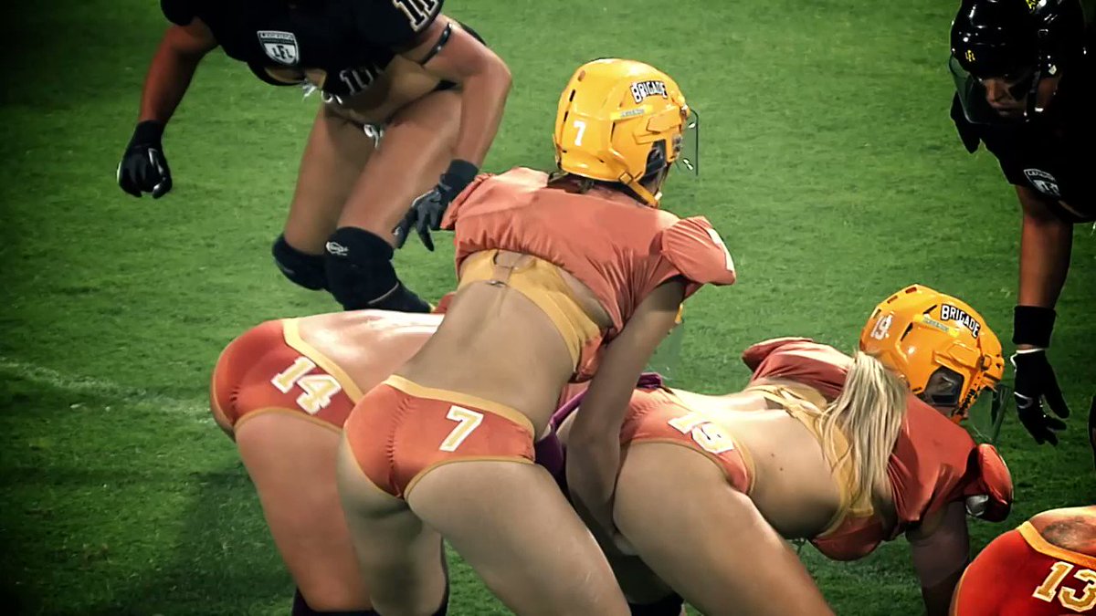 Lfl football nude 🍓 Голый американский футбол с телками - 75