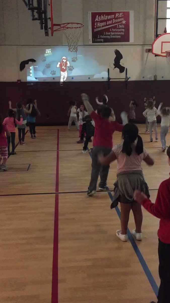 Rainy Day warm ups for 1st grade. They all have some great moves. <a target='_blank' href='http://search.twitter.com/search?q=APShealthy'><a target='_blank' href='https://twitter.com/hashtag/APShealthy?src=hash'>#APShealthy</a></a> <a target='_blank' href='https://t.co/wzz8kLrS3s'>https://t.co/wzz8kLrS3s</a>