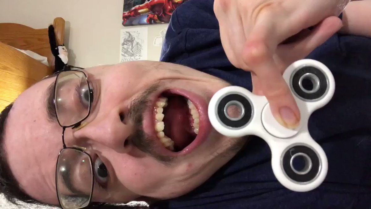 Ricky Berwick on Twitter: "bet can't do this with your spinner https://t.co/yHWncdLFhh" / Twitter