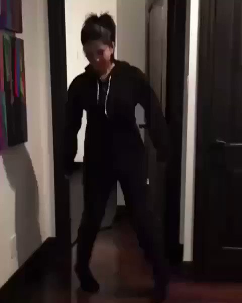 You all wish you had these moves!!! Haha #onsiedanceoff https://t.co/8MSdFZ0AEY