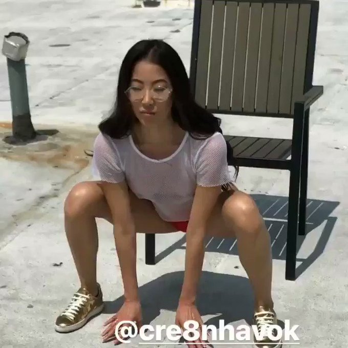 #model #pose #squat https://t.co/t3QmUGK8uy<a href="/tag/model"class="tags">#model</a><a href="/tag/pose"class="tags">#pose</a><a href="/tag/squat"class="tags">#squat</a>