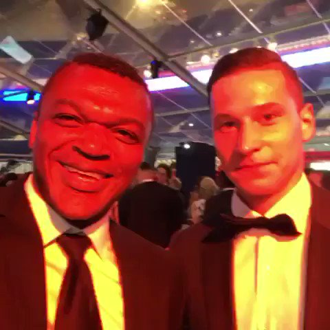 Happy 49th birthday to the man with the best laugh in football - Marcel Desailly! 
