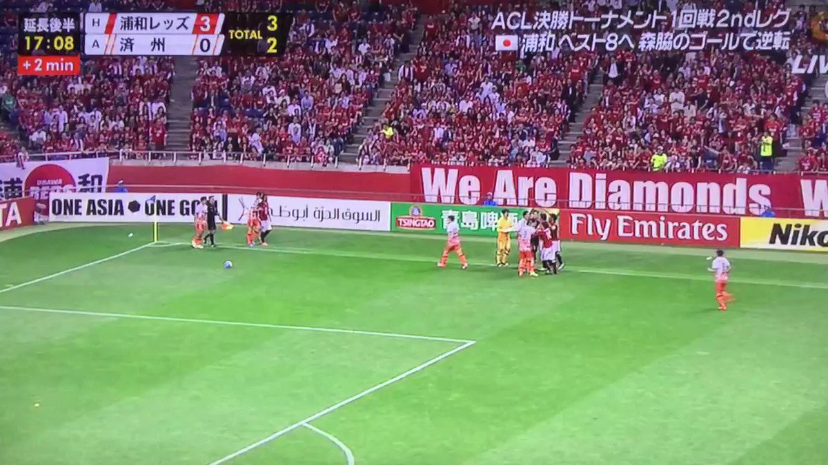 韓国選手 ベンチから飛び出し阿部にエルボー 試合後も槙野を追いかけ回す Football High