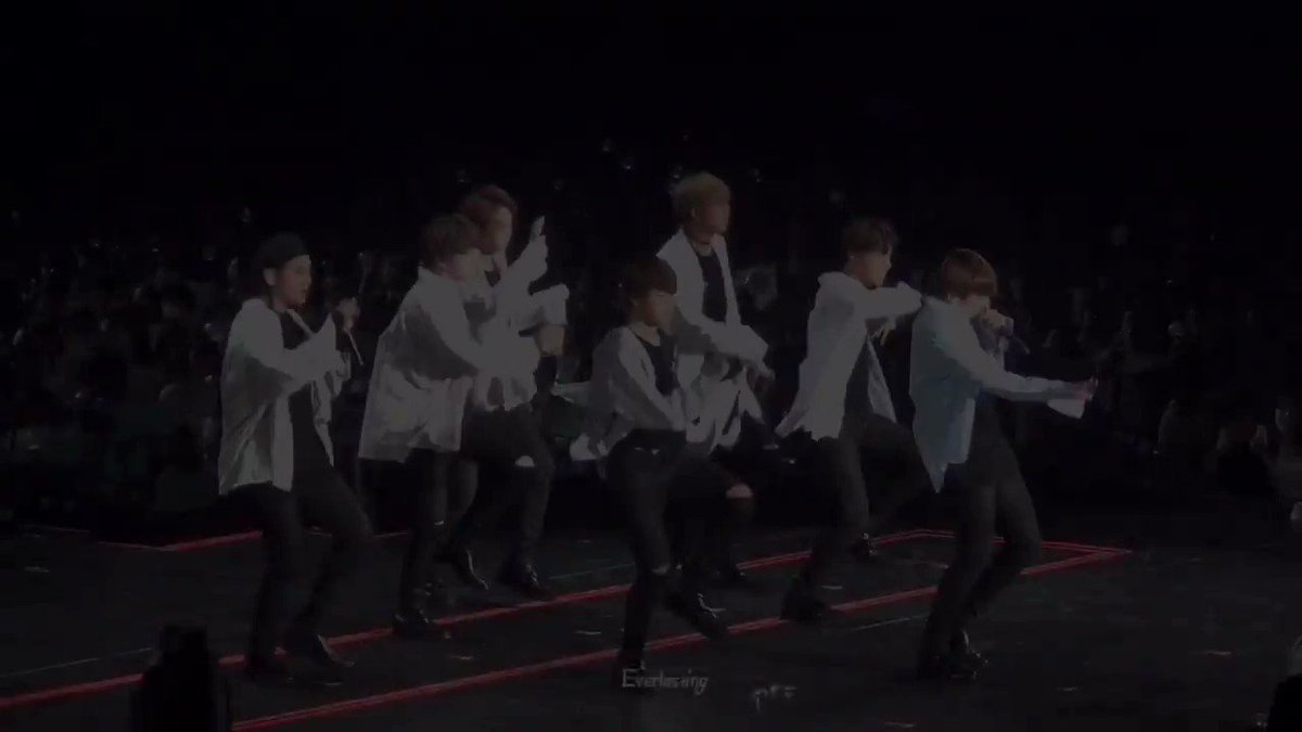 170530 BTS LIVE TRILOGY EPISODE III THE WINGS TOUR in Osaka DAY1 봄날 (Spring Day) Fancam https://youtu.be/PB_T9xVN0Zo #방탄소년단 @BTS_twt