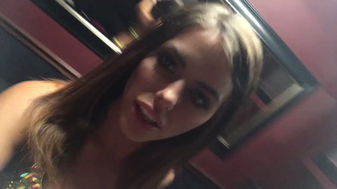 Come on guys let's hangout!! https://t.co/xS7futtfoc