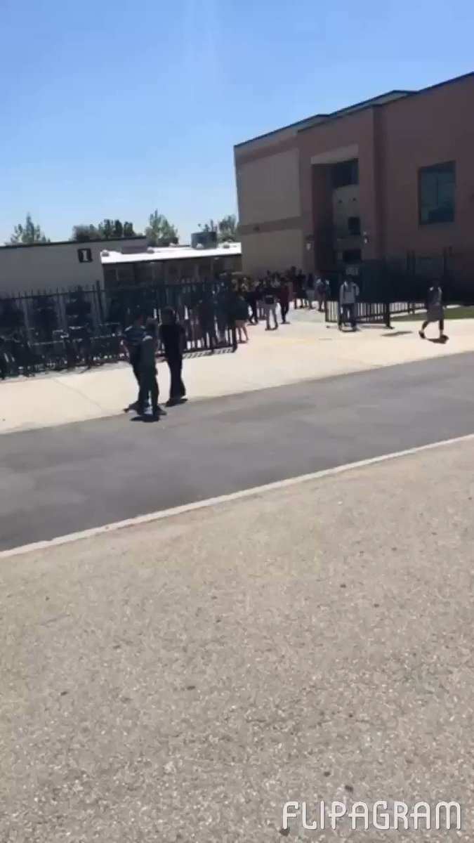 Ima miss Highschool man #Classof2017 ✅🤦🏾♂️👨🏾🎓😂