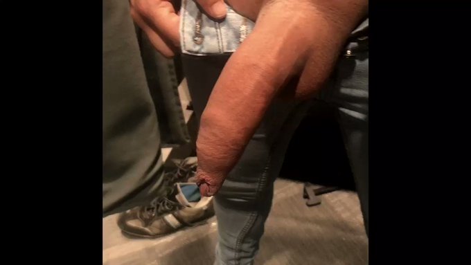 .#ThatMomentWhen you're trying out #skinnyjeans but your #dick says no no no. 🍆🤷🏼&zwj;♂️ #monstercock #teambigdick<a href="/tag/thatmomentwhen"class="tags">#ThatMomentWhen</a><a href="/tag/skinnyjeans"class="tags">#skinnyjeans</a><a href="/tag/dick"class="tags"><span>#dick</span></a><a href="/tag/monstercock"class="tags"><span>#monstercock</span></a><a href="/tag/teambigdick"class="tags"><span>#teambigdick</span></a><a href="/tag/bwc"class="tags"><span>#bwc</span></a><a href="/tag/bigwhitecock"class="tags"><span>#bigwhitecock</span></a>