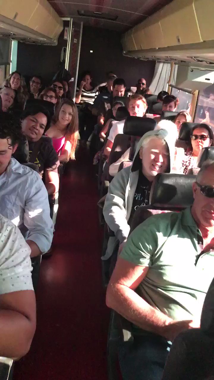  happy 40th birthday from all of bus to you!!!!!! We can\t wait for your show tonight! 