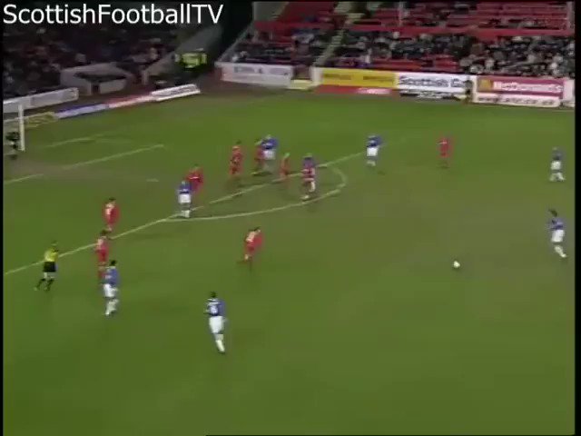 A massive Happy Birthday to Rangers legend Lorenzo Amoruso! 