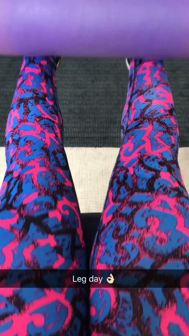 Love my new gym leggings #legday https://t.co/95W4CCwZQ8