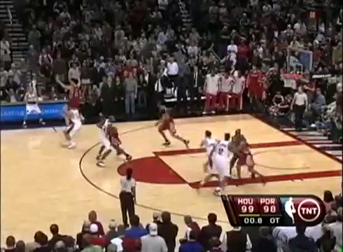 Happy Birthday to Brandon Roy! Dude was cold!   