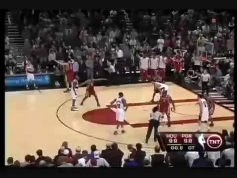 (2008) Happy 33rd birthday to Brandon Roy! How good could he have been if it weren\t for injuries? 