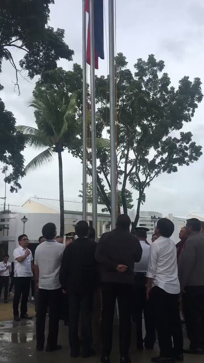 DOTrPH 🇵🇭 on Twitter "LOOK DOTr Secretary Tugade leads the first flagraising ceremony of DOTr