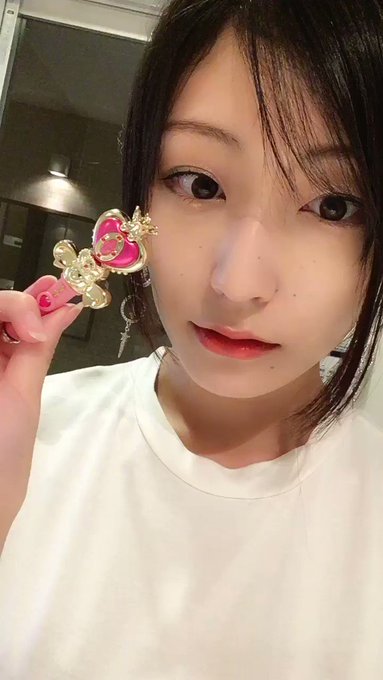 明日は久し振りの撮影会！よろしくお願いします😆満枠ありがとうございます💓緊張しそう&hellip;。。最後の部は浴衣を着るのでそちらも楽しみ😊 動画はこの前コンビニで見つけたものとー😆かわいい！ https://t<a href="/tag/%E3%82%B0%E3%83%A9%E3%83%89%E3%83%AB%E8%87%AA%E7%94%BB%E6%92%AE%E3%82%8A%E9%83%A8"class="tags"><span>#グラドル自画撮り部</span></a>