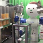 会社にあるなんて素敵wロボットが作ってくれるアイスクリームが可愛いw