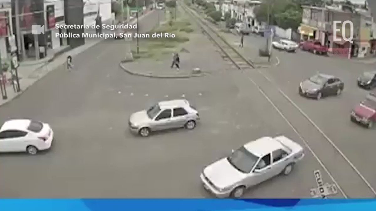 Así se presentó el incidente de San Juan del Río, donde 2 vagones del tren se desprendieron de la locomotora el saldo una persona fallecida.