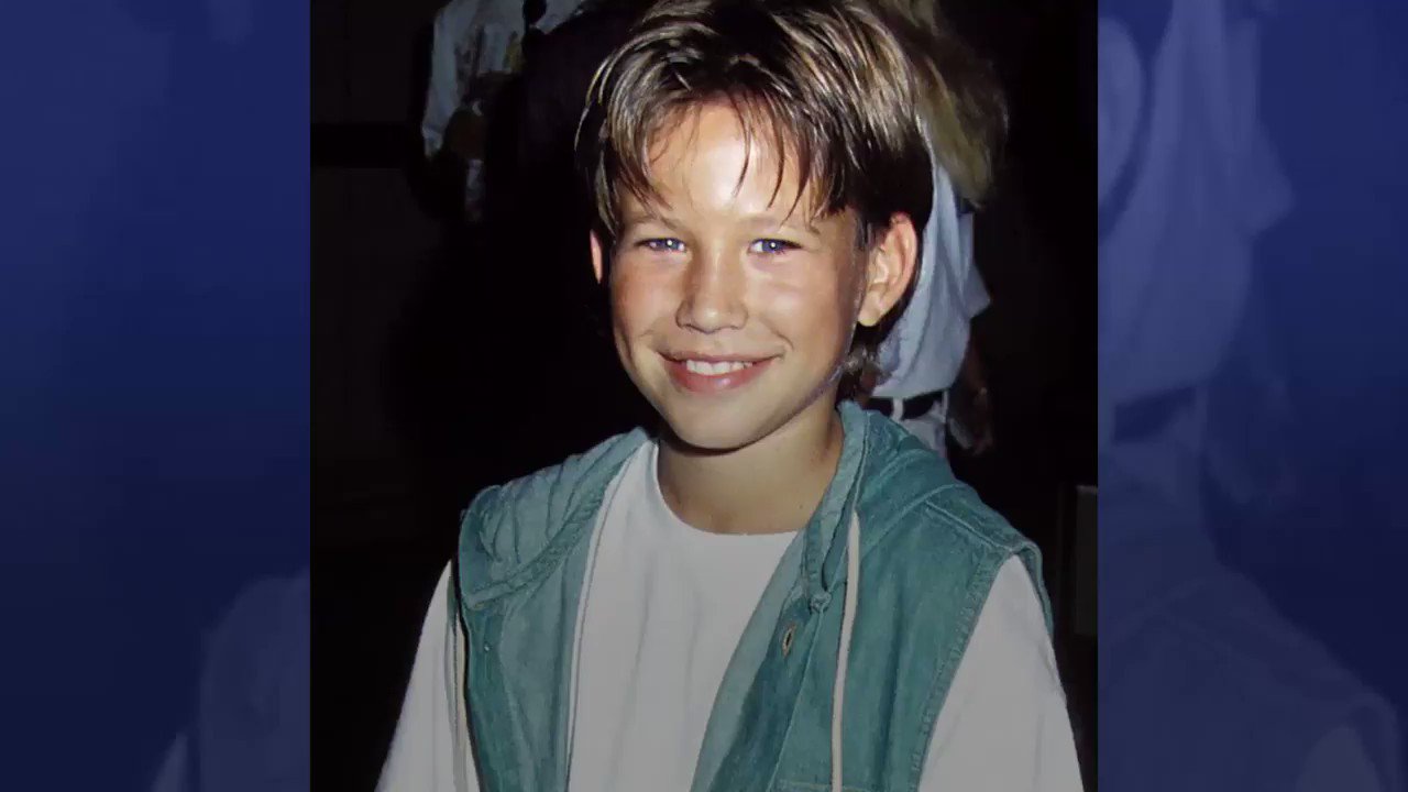 Happy birthday to our forever \90s crush 