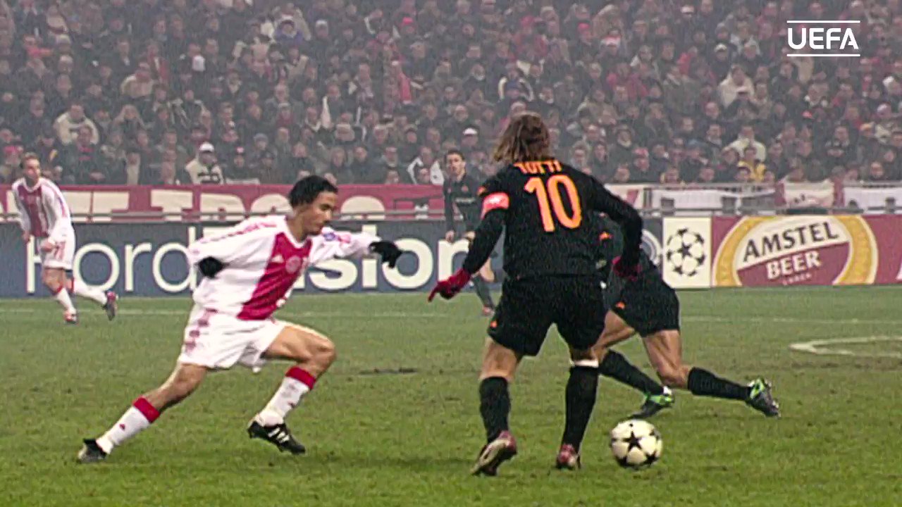  Happy birthday Francesco Totti! The \King of Rome\ is 43 today.

The best ever one club man?

