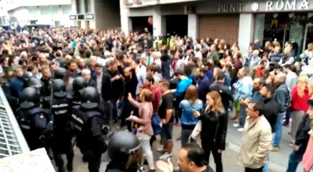 Загружается видео Твиттера